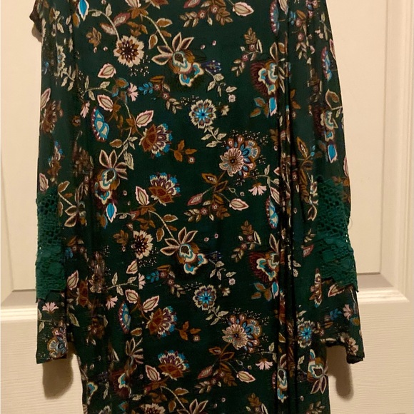 C&V Chelsea & Violet Printed Cold Shoulder Crochet Dress - Picture 3 of 5